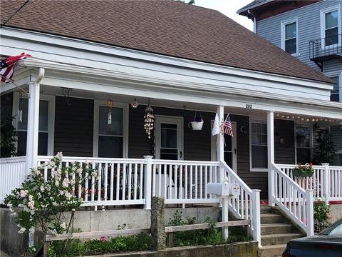 202 High St, Woonsocket, RI 02895 photo 1