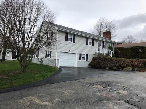 2 Vasta Ln, Bristol, RI 02809 photo 2