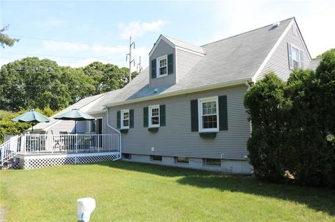 97 Covington Dr, Warwick, RI 02886 photo 4