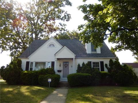2 Galant Dr, Warwick, RI 02886 photo 1