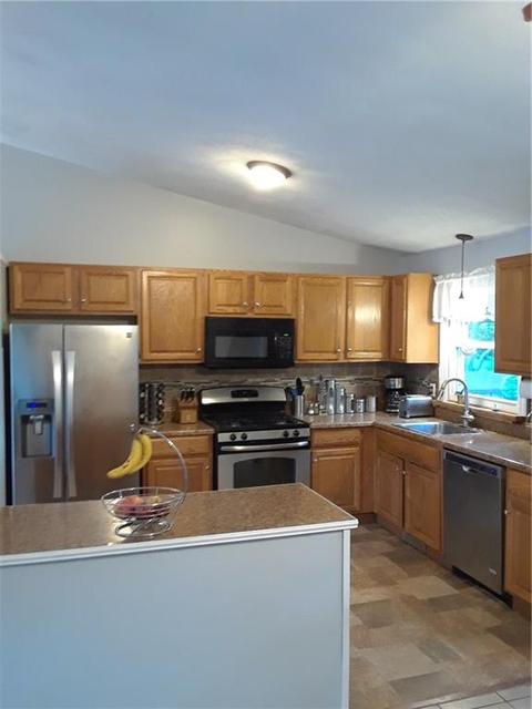 65 Jaycee Dr, West Warwick, RI 02893 photo 3