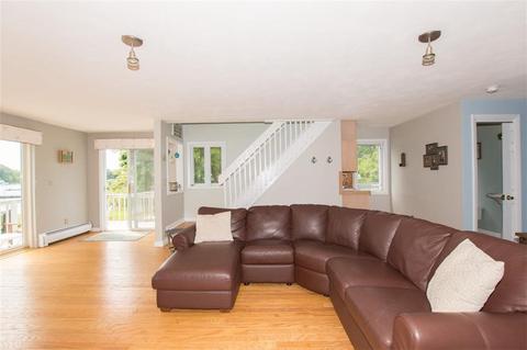 46 Sheffield St, Warwick, RI 02889 photo 9