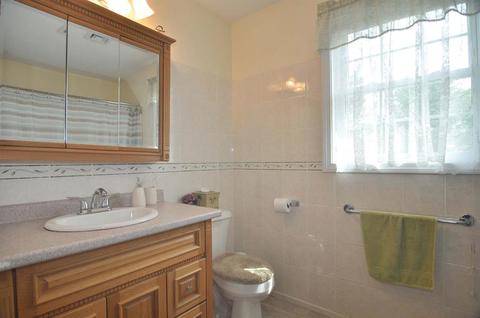 45 Moore St, Woonsocket, RI 02895 photo 25