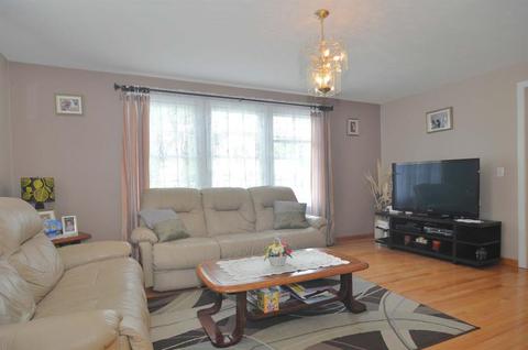 45 Moore St, Woonsocket, RI 02895 photo 4