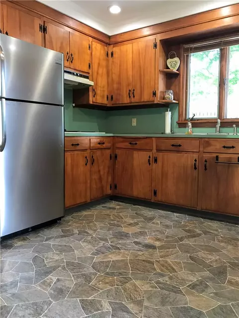69 Fairview Ave, Westerly, RI 02891 photo 7