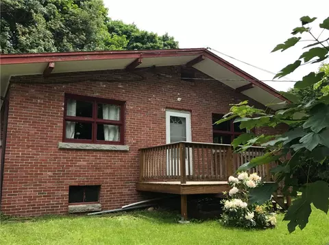69 Fairview Ave, Westerly, RI 02891 photo 2