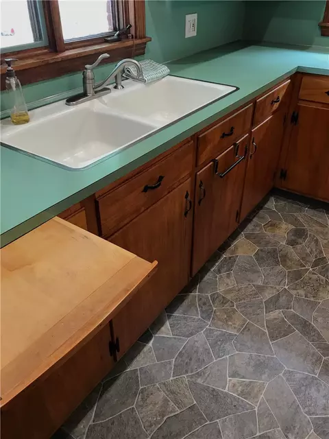 69 Fairview Ave, Westerly, RI 02891 photo 9