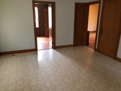 615 Mendon Rd, Woonsocket, RI 02895 photo 8