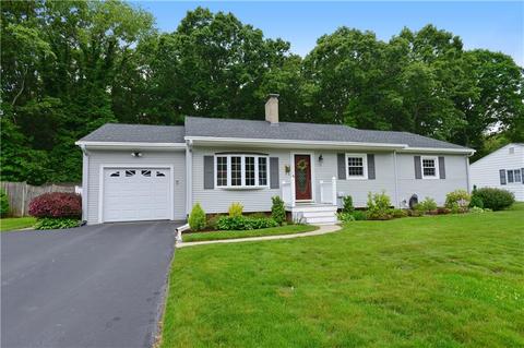 45 Oberlin Dr, Warwick, RI 02886 photo 1