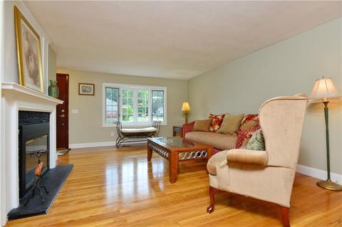45 Oberlin Dr, Warwick, RI 02886 photo 12