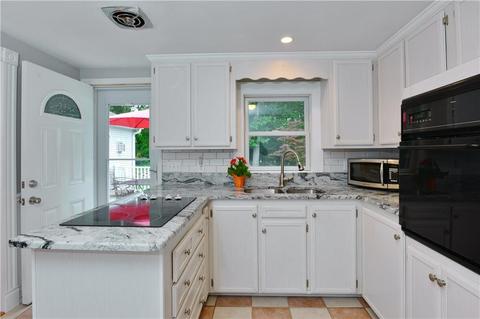45 Oberlin Dr, Warwick, RI 02886 photo 5