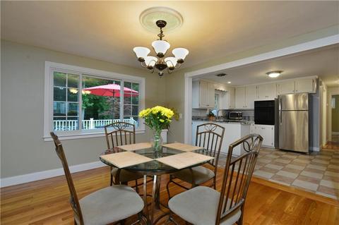 45 Oberlin Dr, Warwick, RI 02886 photo 9