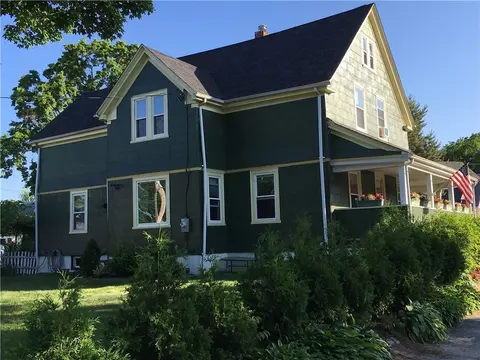 244 Atlantic Ave, Warwick, RI 02888 photo 4