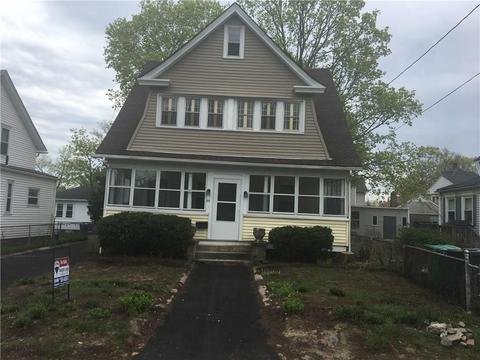 32 Royal Ave, Warwick, RI 02889 photo 2