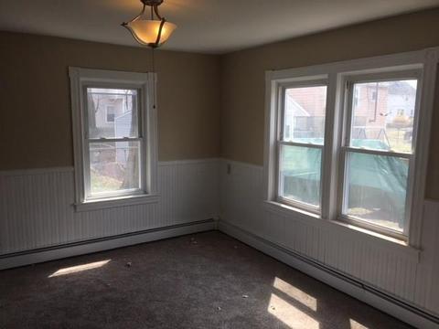 32 Royal Ave, Warwick, RI 02889 photo 6