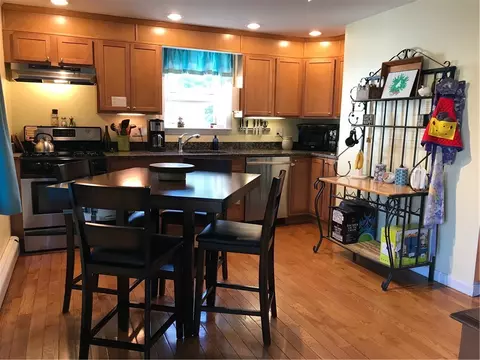 196 Palace Ave, Warwick, RI 02886 photo 11