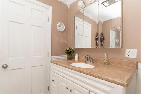 27 Lyman St, Woonsocket, RI 02895 photo 10