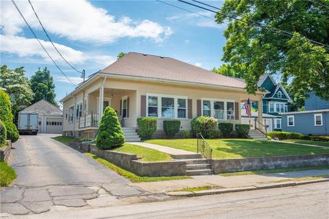 27 Lyman St, Woonsocket, RI 02895 photo 1