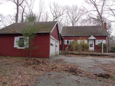 36 Dawson St, Glocester, RI 02814 photo 1