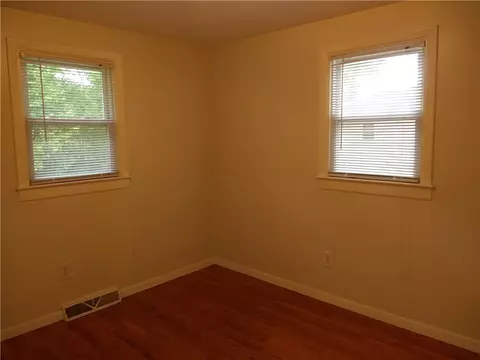 446 Buttonwoods Ave, Warwick, RI 02886 photo 23