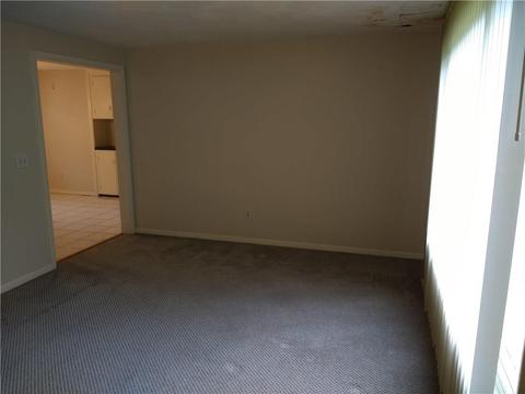 446 Buttonwoods Ave, Warwick, RI 02886 photo 3