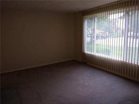 446 Buttonwoods Ave, Warwick, RI 02886 photo 5