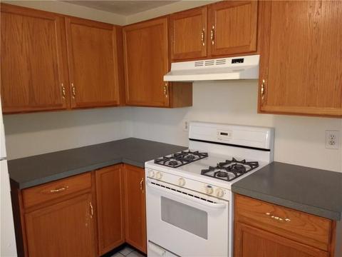 446 Buttonwoods Ave, Warwick, RI 02886 photo 12