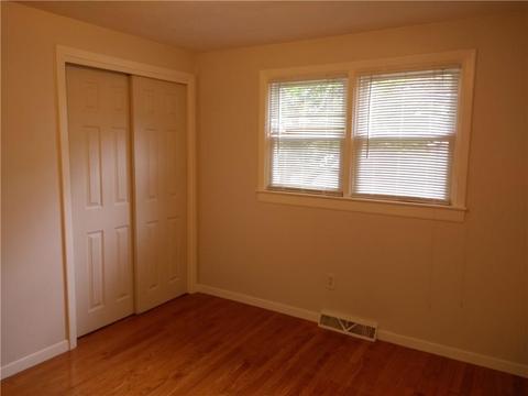 446 Buttonwoods Ave, Warwick, RI 02886 photo 18