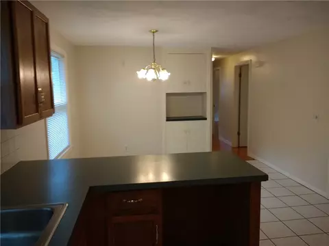 446 Buttonwoods Ave, Warwick, RI 02886 photo 6