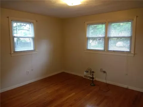 446 Buttonwoods Ave, Warwick, RI 02886 photo 21