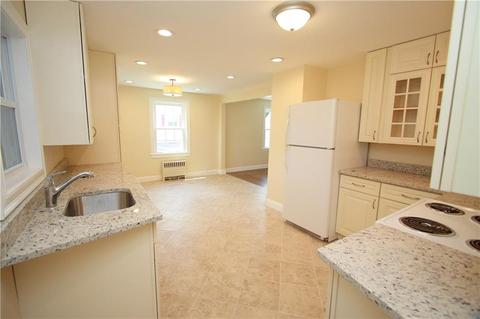60 Glendale Ave, Warwick, RI 02889 photo 7