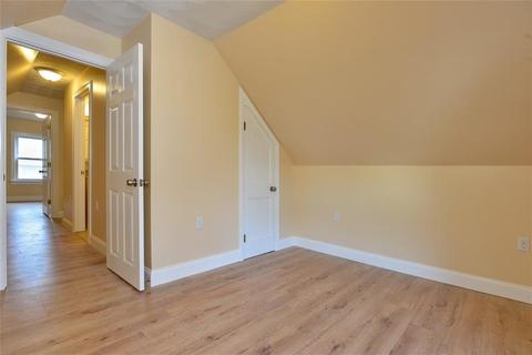 60 Glendale Ave, Warwick, RI 02889 photo 16