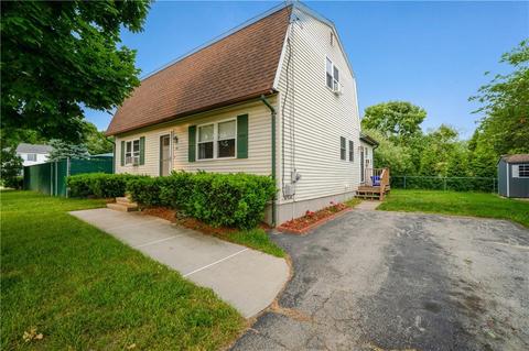 29 Miner St, Westerly, RI 02891 photo 4