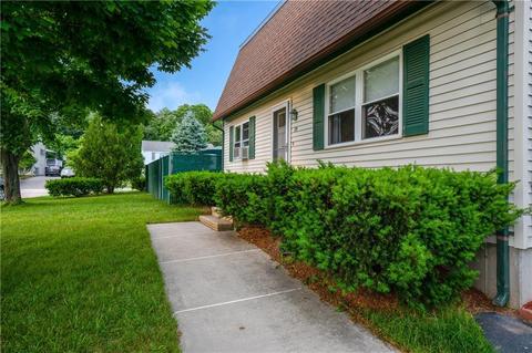 29 Miner St, Westerly, RI 02891 photo 5