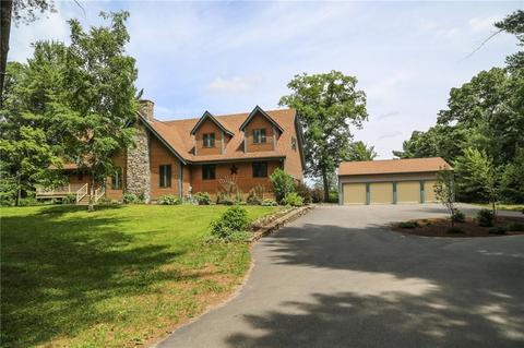 254 Pine Orchard Rd, Glocester, RI 02814 photo 1
