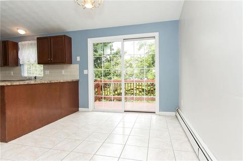 106 Blade St, Warwick, RI 02886 photo 6