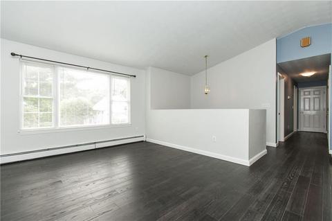 106 Blade St, Warwick, RI 02886 photo 9