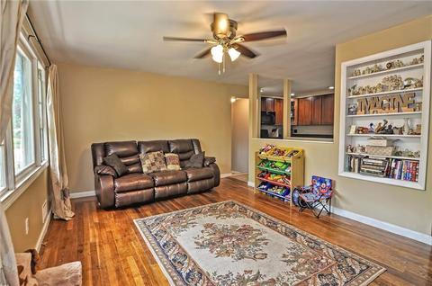 14 Drift Rd, Warwick, RI 02889 photo 4