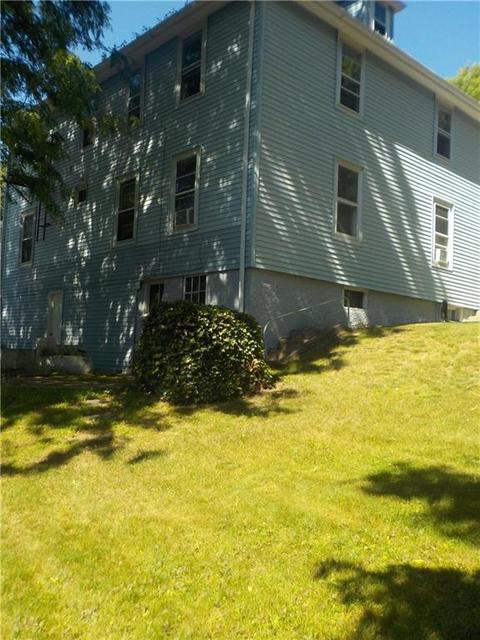 123 Baxter St, Woonsocket, RI 02895 photo 2