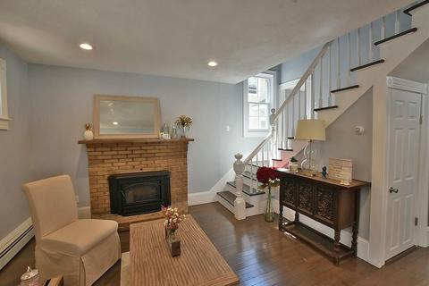 54 Collins Ave, Woonsocket, RI 02895 photo 10