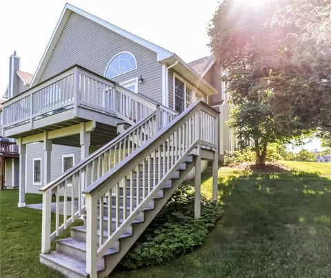 1 Sequoia Ct, Bristol, RI 02809 photo 4