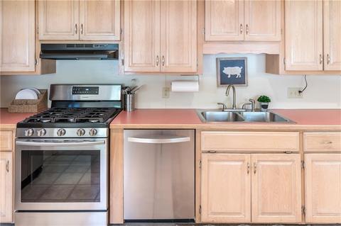 21 Lloyd Dr, Coventry, RI 02816 photo 8