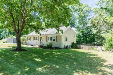 21 Lloyd Dr, Coventry, RI 02816 photo 1