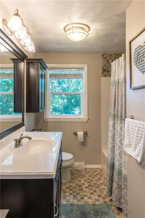 21 Lloyd Dr, Coventry, RI 02816 photo 10