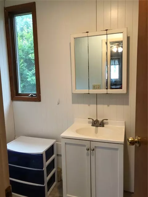 32 Cove Rd, Westerly, RI 02891 photo 4