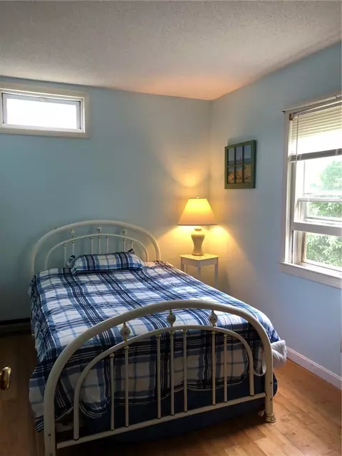 32 Cove Rd, Westerly, RI 02891 photo 3
