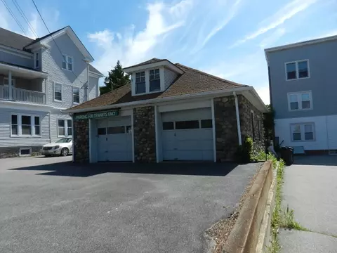 115 Wood Ave, Woonsocket, RI 02895 photo 4