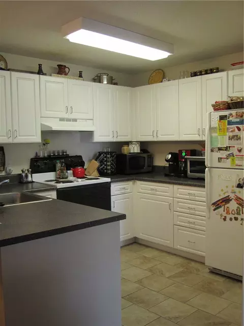 120 Mill St #302, Woonsocket, RI 02895 photo 4