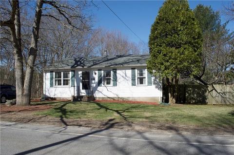 75 Pilgrim Ave, Coventry, RI 02816 photo 1
