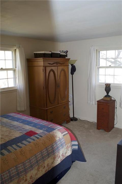 75 Pilgrim Ave, Coventry, RI 02816 photo 9